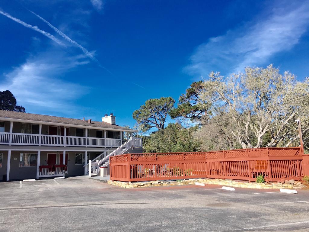 Pelican Inn Monterey Exterior photo